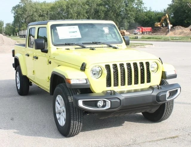 2023 Jeep Gladiator Sport