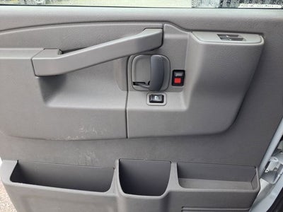 2022 GMC Savana 3500 Work Van