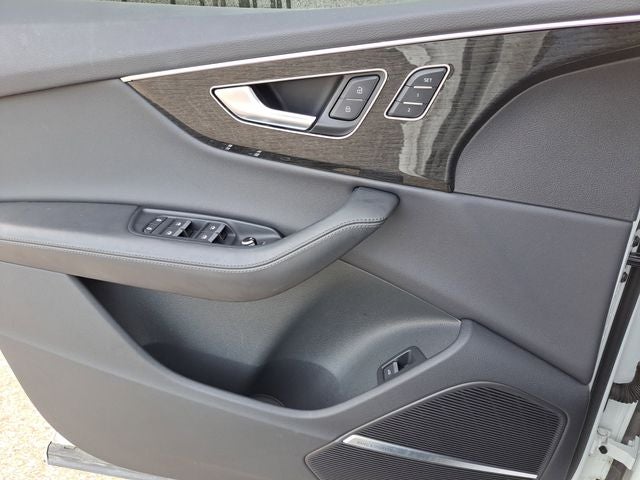 2021 Audi Q7 55 Prestige quattro