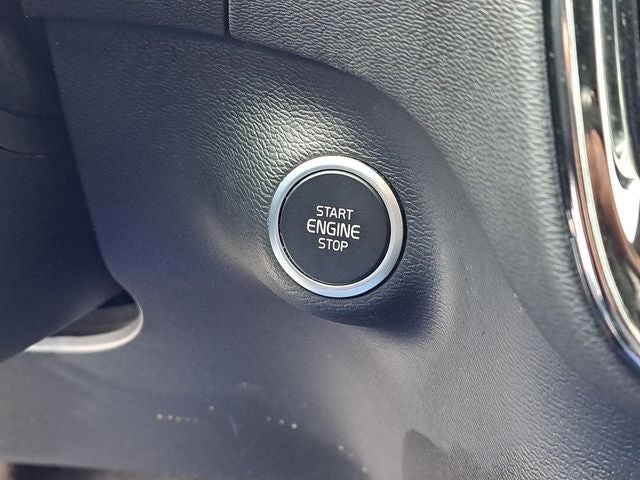 2023 Volvo XC40 Ultimate