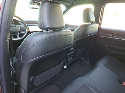 2026 Jeep Grand Cherokee Laredo