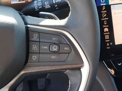 2026 Jeep Grand Cherokee Laredo