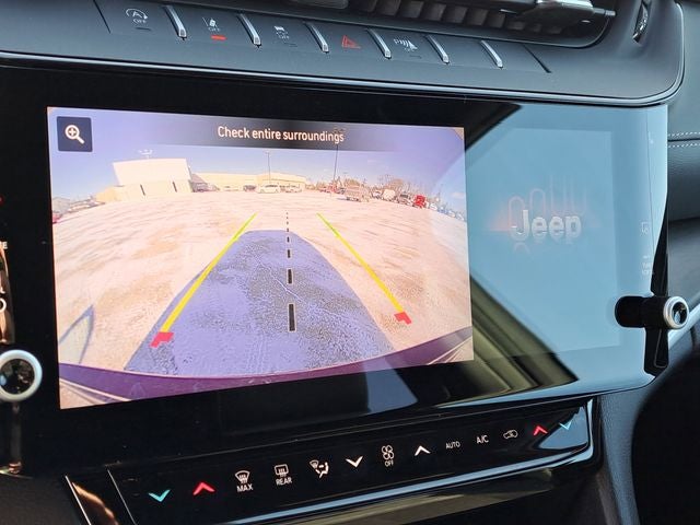 2026 Jeep Grand Cherokee Laredo