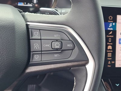 2026 Jeep Grand Cherokee Laredo