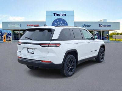 2026 Jeep Grand Cherokee Laredo