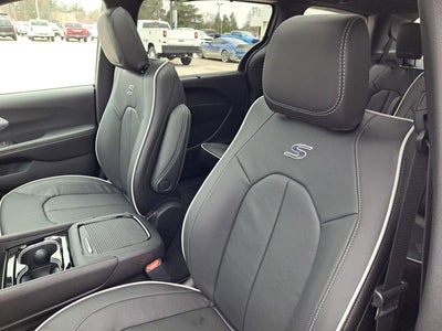 2026 Chrysler Pacifica Limited